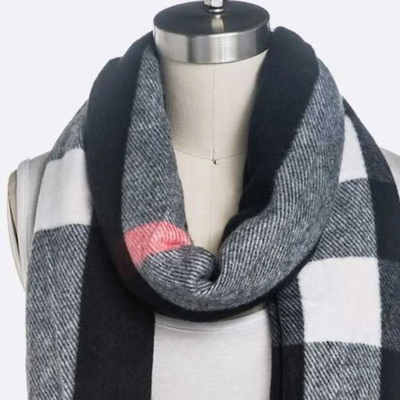 Cashmere Plaid Soft Scarf - Black - Picture 2 of 4